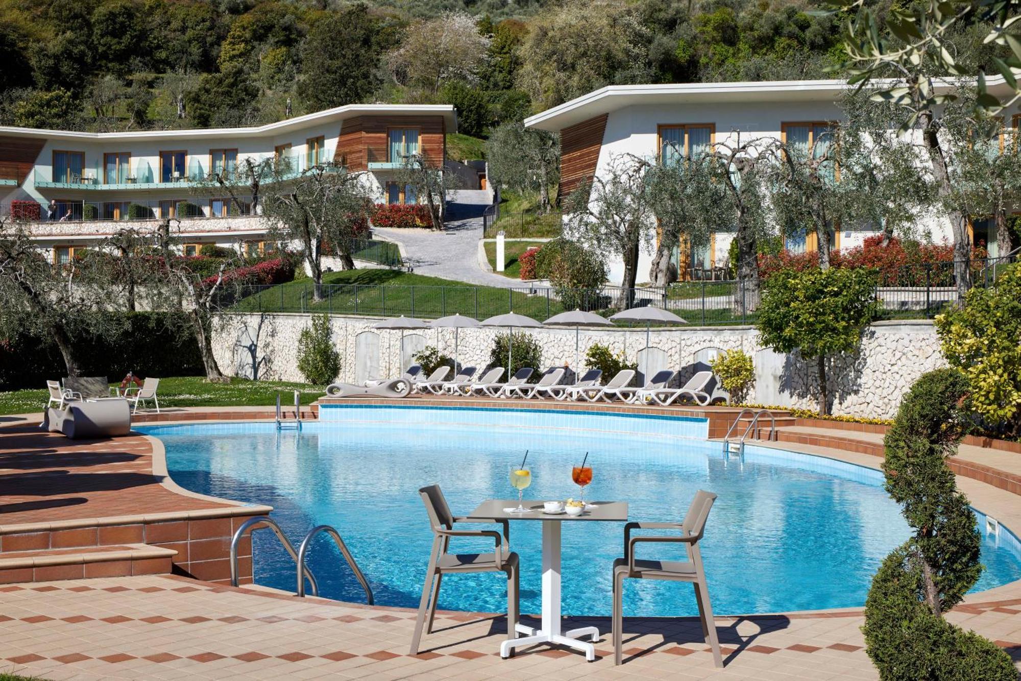 Hotel Atilius - Adults Only Limone sul Garda Zewnętrze zdjęcie