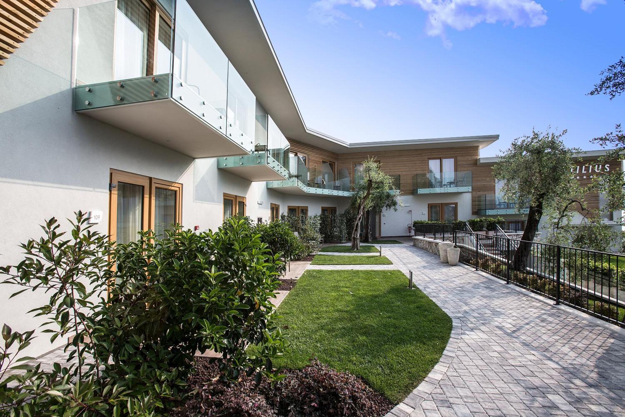 Hotel Atilius - Adults Only Limone sul Garda Zewnętrze zdjęcie